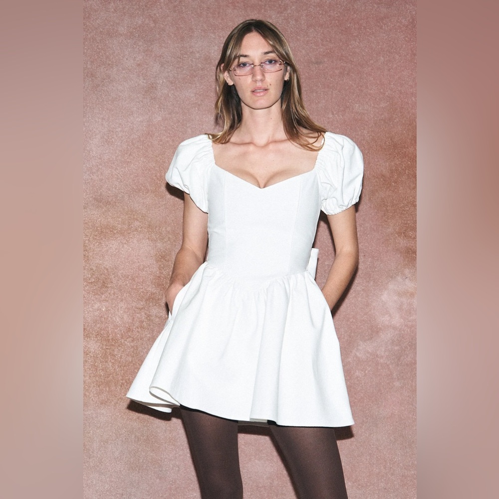 Fashion Brand Company Virgin Mini in White Size L